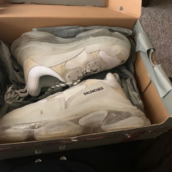 Triple S Balenciagas - Picture 2 of 5